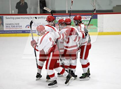 Thumbnail 2 in Regis Jesuit vs. Dakota Ridge (CHSAA Playoff Round 3) photogallery.