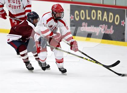 Thumbnail 2 in Regis Jesuit vs. Dakota Ridge (CHSAA Playoff Round 3) photogallery.