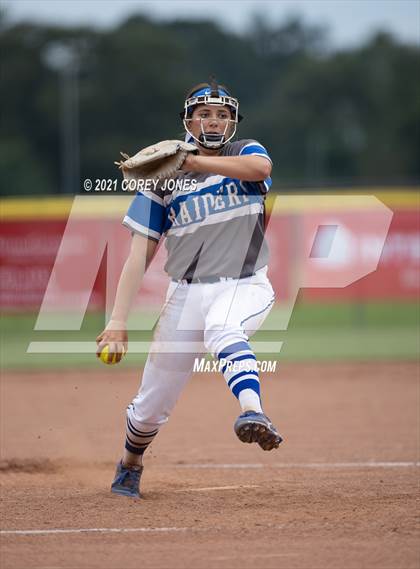 Thumbnail 1 in West Laurens vs Veterans  photogallery.
