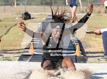 Thumbnail 3 in Clash of the Carolinas photogallery.
