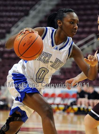 Thumbnail 1 in Reading Central Catholic vs. Steelton-Highspire (D3 Class A Final) photogallery.