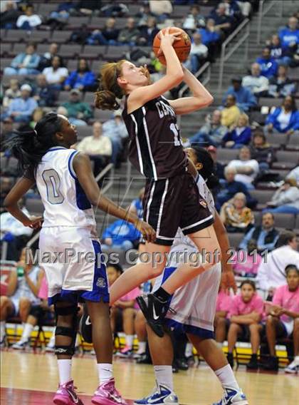 Thumbnail 3 in Reading Central Catholic vs. Steelton-Highspire (D3 Class A Final) photogallery.