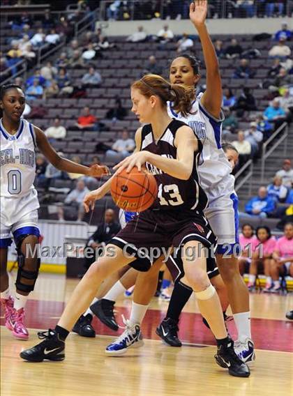 Thumbnail 2 in Reading Central Catholic vs. Steelton-Highspire (D3 Class A Final) photogallery.