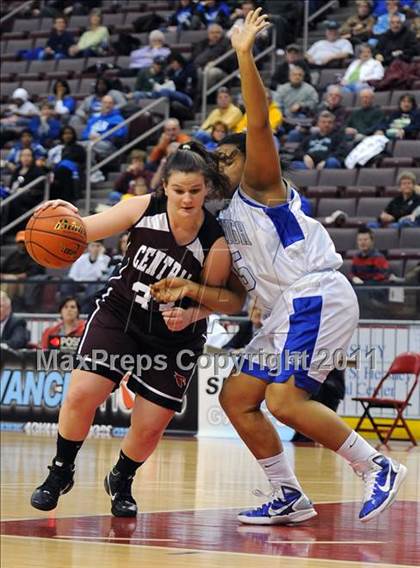 Thumbnail 1 in Reading Central Catholic vs. Steelton-Highspire (D3 Class A Final) photogallery.