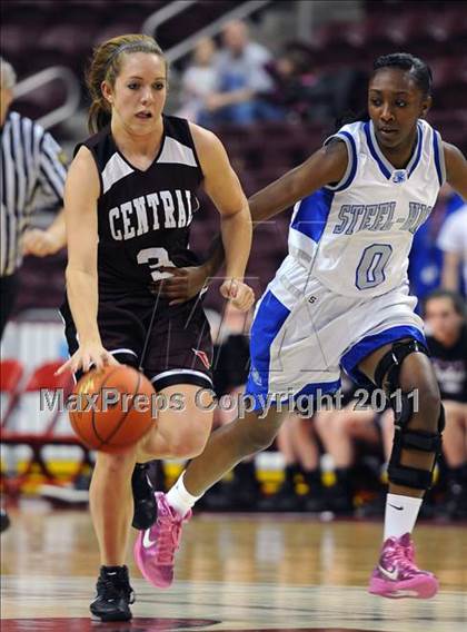 Thumbnail 1 in Reading Central Catholic vs. Steelton-Highspire (D3 Class A Final) photogallery.