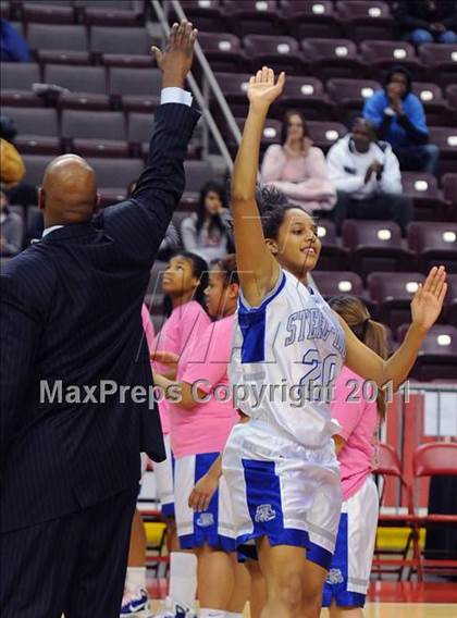 Thumbnail 1 in Reading Central Catholic vs. Steelton-Highspire (D3 Class A Final) photogallery.