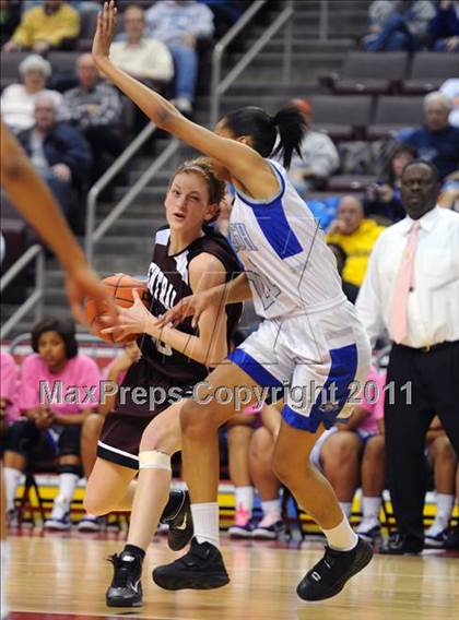 Thumbnail 3 in Reading Central Catholic vs. Steelton-Highspire (D3 Class A Final) photogallery.