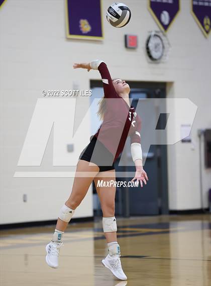 Thumbnail 1 in Canal Winchester vs Liberty Union (Bloom-Carroll Preview) photogallery.