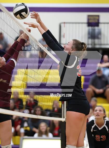 Thumbnail 1 in Canal Winchester vs Liberty Union (Bloom-Carroll Preview) photogallery.