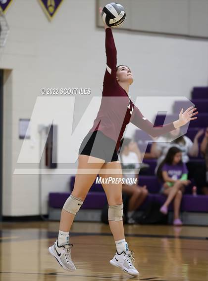 Thumbnail 1 in Canal Winchester vs Liberty Union (Bloom-Carroll Preview) photogallery.