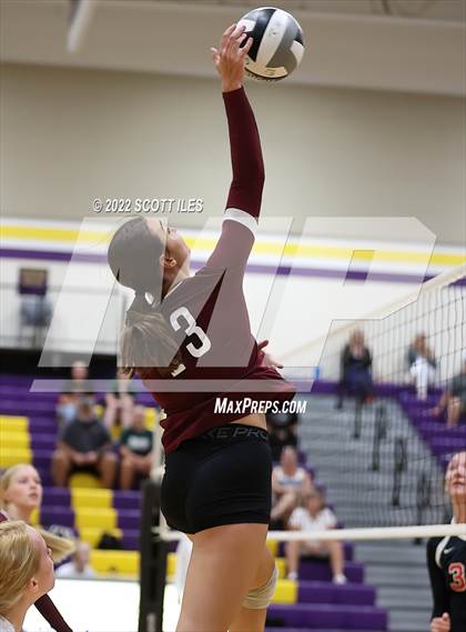 Thumbnail 2 in Canal Winchester vs Liberty Union (Bloom-Carroll Preview) photogallery.