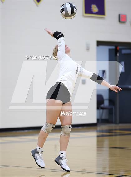 Thumbnail 2 in Canal Winchester vs Liberty Union (Bloom-Carroll Preview) photogallery.