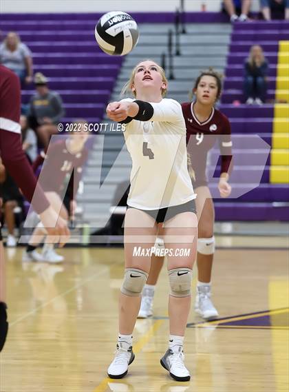 Thumbnail 2 in Canal Winchester vs Liberty Union (Bloom-Carroll Preview) photogallery.