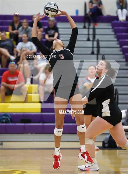 Thumbnail 3 in Canal Winchester vs Liberty Union (Bloom-Carroll Preview) photogallery.