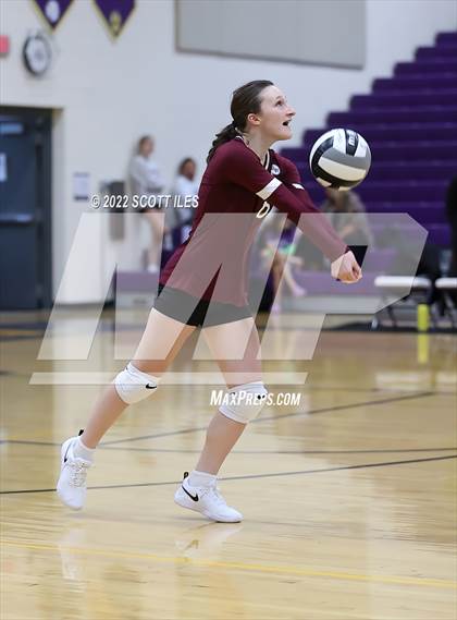 Thumbnail 3 in Canal Winchester vs Liberty Union (Bloom-Carroll Preview) photogallery.