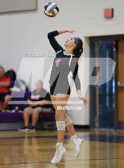 Thumbnail 3 in Canal Winchester vs Liberty Union (Bloom-Carroll Preview) photogallery.