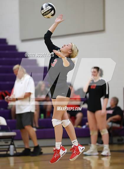 Thumbnail 1 in Canal Winchester vs Liberty Union (Bloom-Carroll Preview) photogallery.