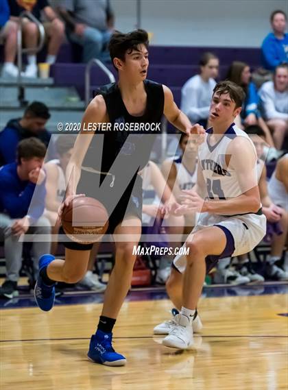 Thumbnail 2 in La Vernia vs Navarro photogallery.
