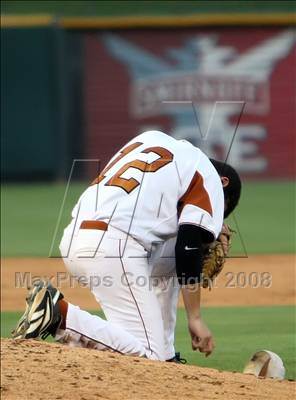 Thumbnail 3 in Hutto vs. Taylor (Texas 3A Regional Final) photogallery.
