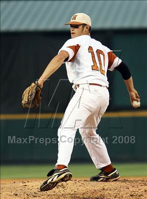 Thumbnail 3 in Hutto vs. Taylor (Texas 3A Regional Final) photogallery.