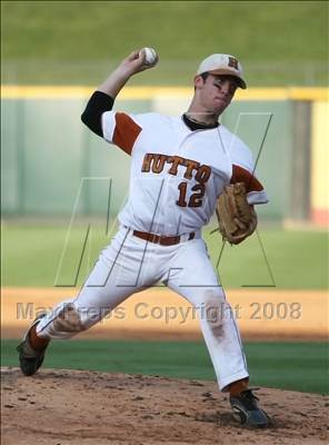 Thumbnail 1 in Hutto vs. Taylor (Texas 3A Regional Final) photogallery.
