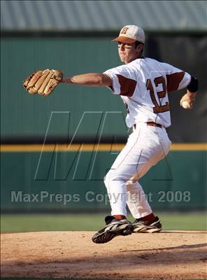 Thumbnail 1 in Hutto vs. Taylor (Texas 3A Regional Final) photogallery.