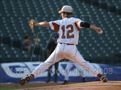 Thumbnail 2 in Hutto vs. Taylor (Texas 3A Regional Final) photogallery.