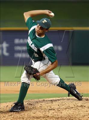 Thumbnail 2 in Hutto vs. Taylor (Texas 3A Regional Final) photogallery.
