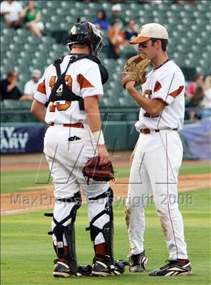 Thumbnail 1 in Hutto vs. Taylor (Texas 3A Regional Final) photogallery.