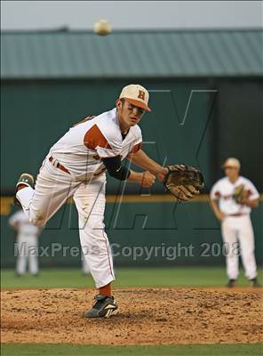 Thumbnail 2 in Hutto vs. Taylor (Texas 3A Regional Final) photogallery.