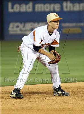 Thumbnail 2 in Hutto vs. Taylor (Texas 3A Regional Final) photogallery.