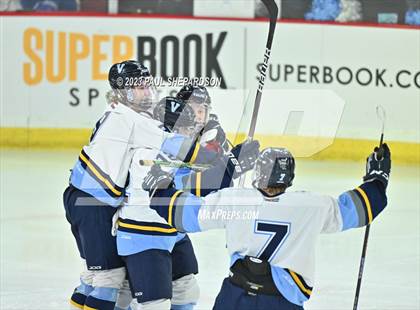 Thumbnail 2 in Valor Christian vs. Ralston Valley (CHSAA 5A final) photogallery.