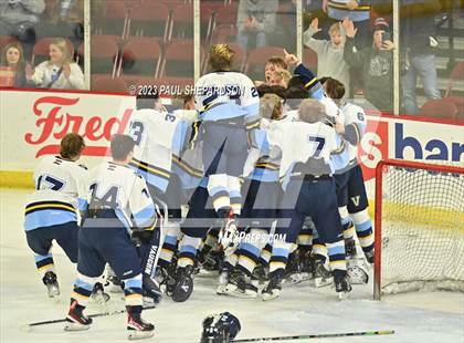 Thumbnail 3 in Valor Christian vs. Ralston Valley (CHSAA 5A final) photogallery.
