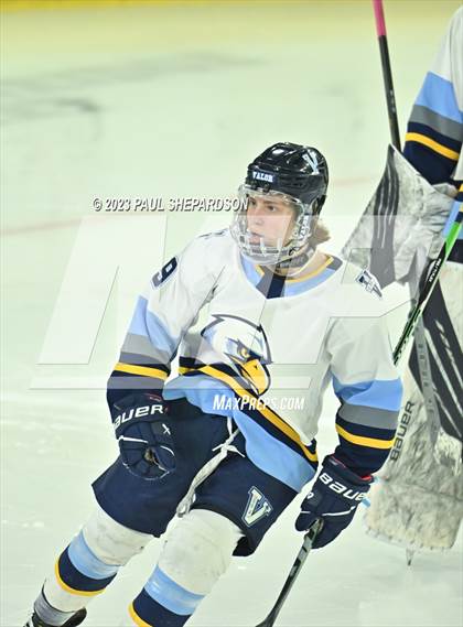 Thumbnail 2 in Valor Christian vs. Ralston Valley (CHSAA 5A final) photogallery.