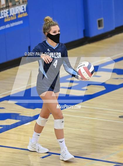 Thumbnail 2 in Broomfield vs. Valor Christian (CHSAA 5A Region 5) photogallery.