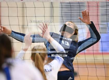 Thumbnail 2 in Broomfield vs. Valor Christian (CHSAA 5A Region 5) photogallery.