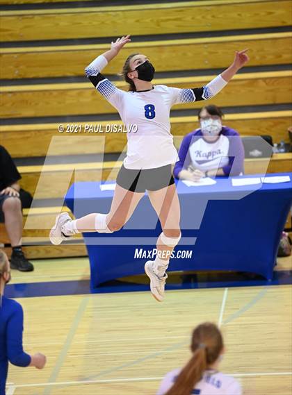 Thumbnail 3 in Broomfield vs. Valor Christian (CHSAA 5A Region 5) photogallery.
