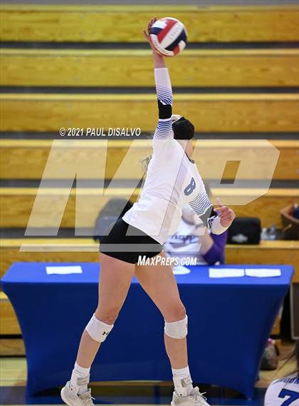 Thumbnail 1 in Broomfield vs. Valor Christian (CHSAA 5A Region 5) photogallery.