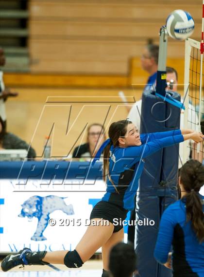 Thumbnail 3 in Mesquite vs. Highland photogallery.
