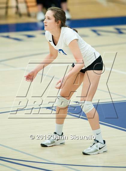 Thumbnail 3 in Mesquite vs. Highland photogallery.