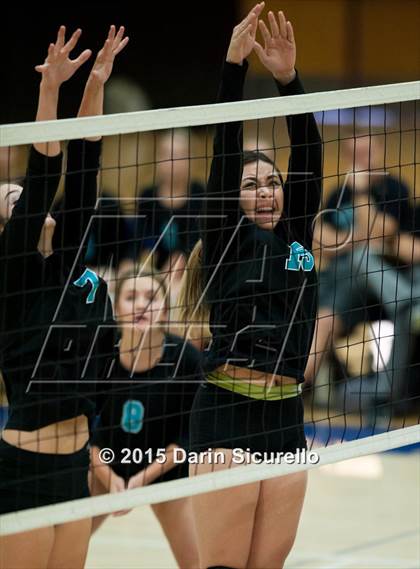 Thumbnail 3 in Mesquite vs. Highland photogallery.