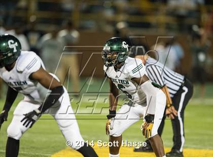 Thumbnail 2 in Oak Park vs. Cass Tech photogallery.