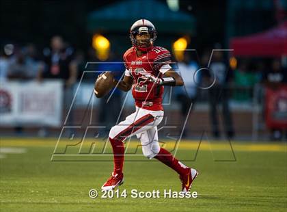 Thumbnail 1 in Oak Park vs. Cass Tech photogallery.