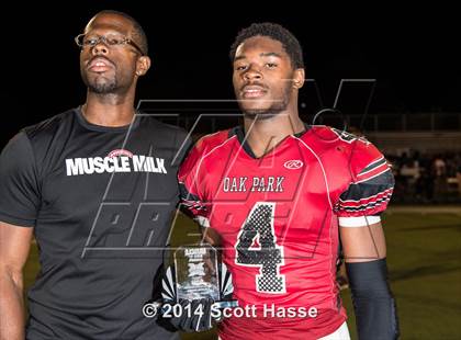Thumbnail 1 in Oak Park vs. Cass Tech photogallery.