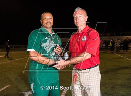 Thumbnail 2 in Oak Park vs. Cass Tech photogallery.