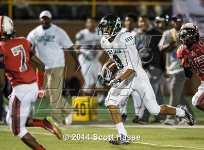 Thumbnail 3 in Oak Park vs. Cass Tech photogallery.