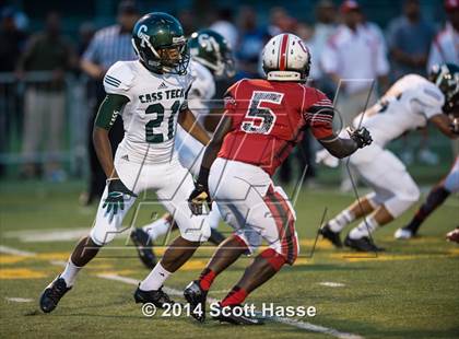 Thumbnail 2 in Oak Park vs. Cass Tech photogallery.
