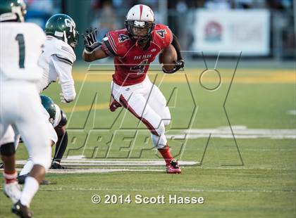 Thumbnail 3 in Oak Park vs. Cass Tech photogallery.