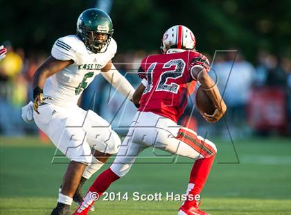 Thumbnail 3 in Oak Park vs. Cass Tech photogallery.