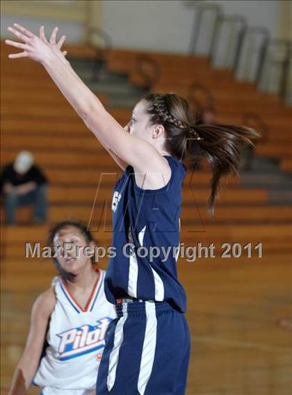 Thumbnail 3 in Rincon Valley Christian vs. St. Joseph Notre Dame (CIF NCS D5 Final) photogallery.